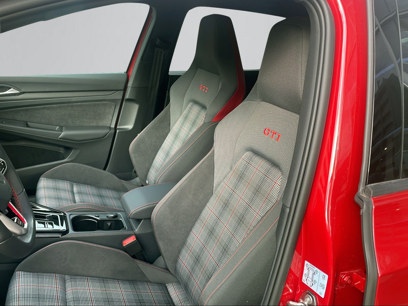 VW Golf 2.0 TSI GTI DSG-image-6