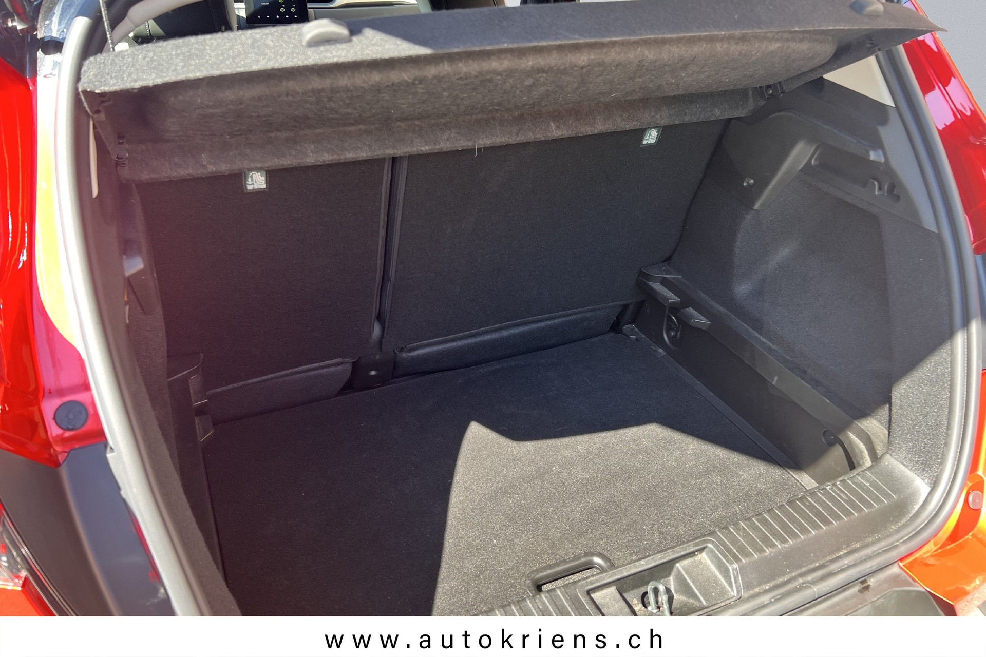 RENAULT Captur 1.3 TCe Techno EDC-image-10