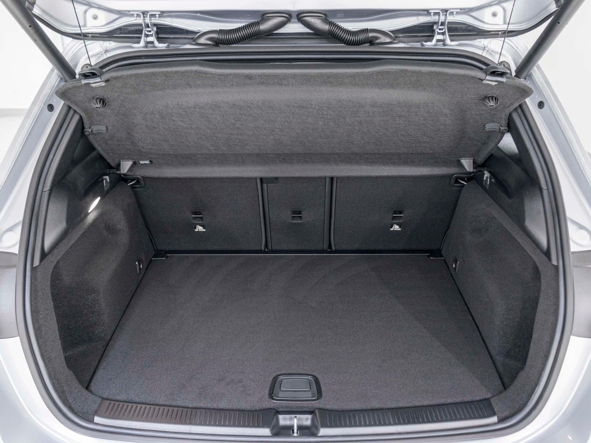 MERCEDES-BENZ B 200-image-13