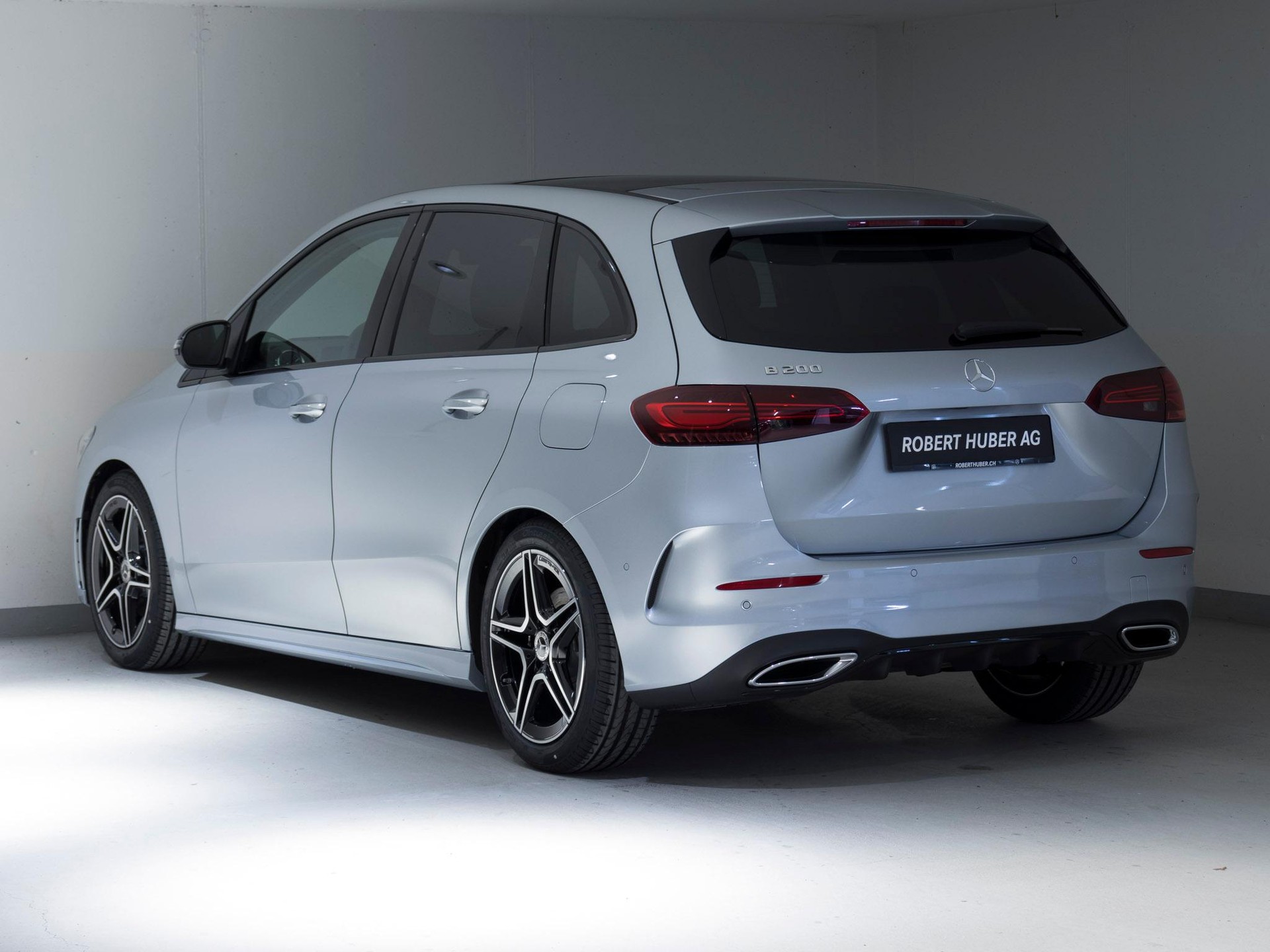 MERCEDES-BENZ B 200-image-4