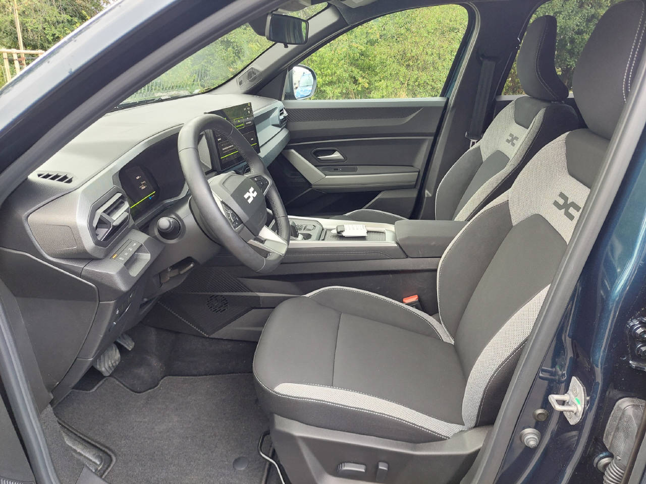 DACIA Bigster 1.8 Hybrid Journey-image-5