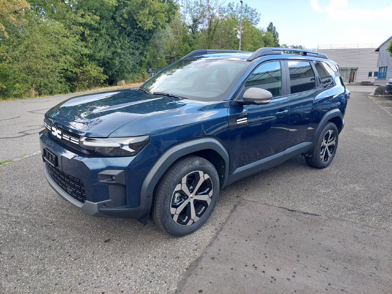 DACIA Bigster 1.8 Hybrid Journey-image-2