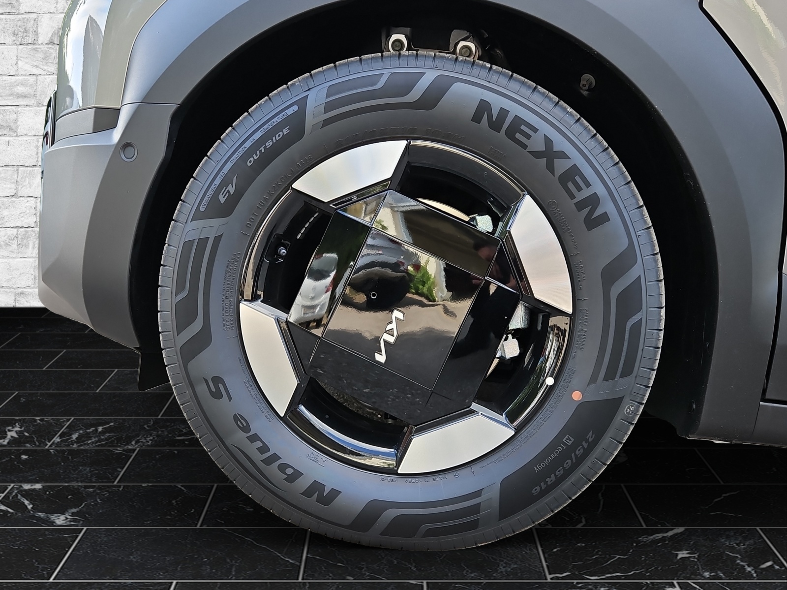 KIA PV5 Passenger 71.2 kWh Elite-image-10