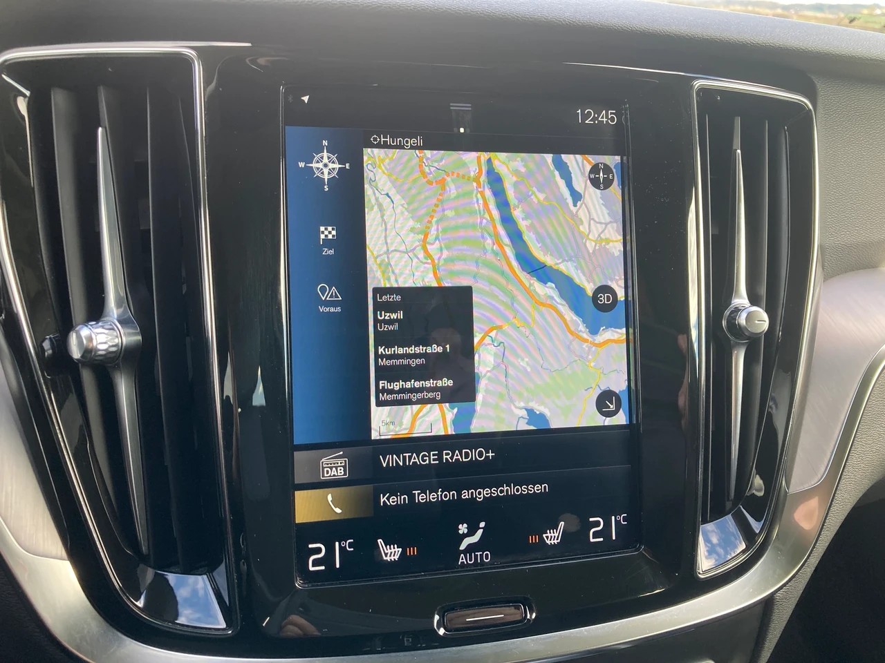 VOLVO V60 D3 Momentum Geartronic-image-10