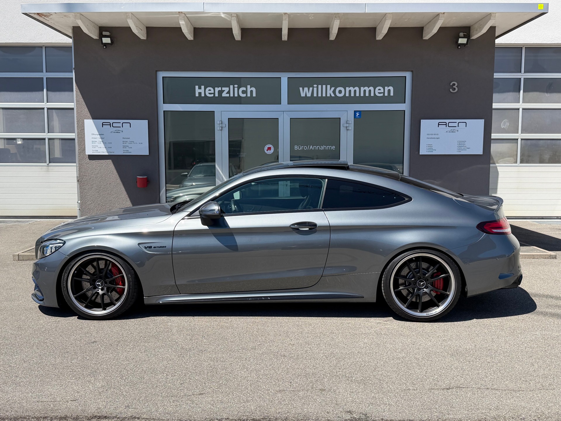 MERCEDES-BENZ C 63 S AMG 9G-tronic-showroom-element-3