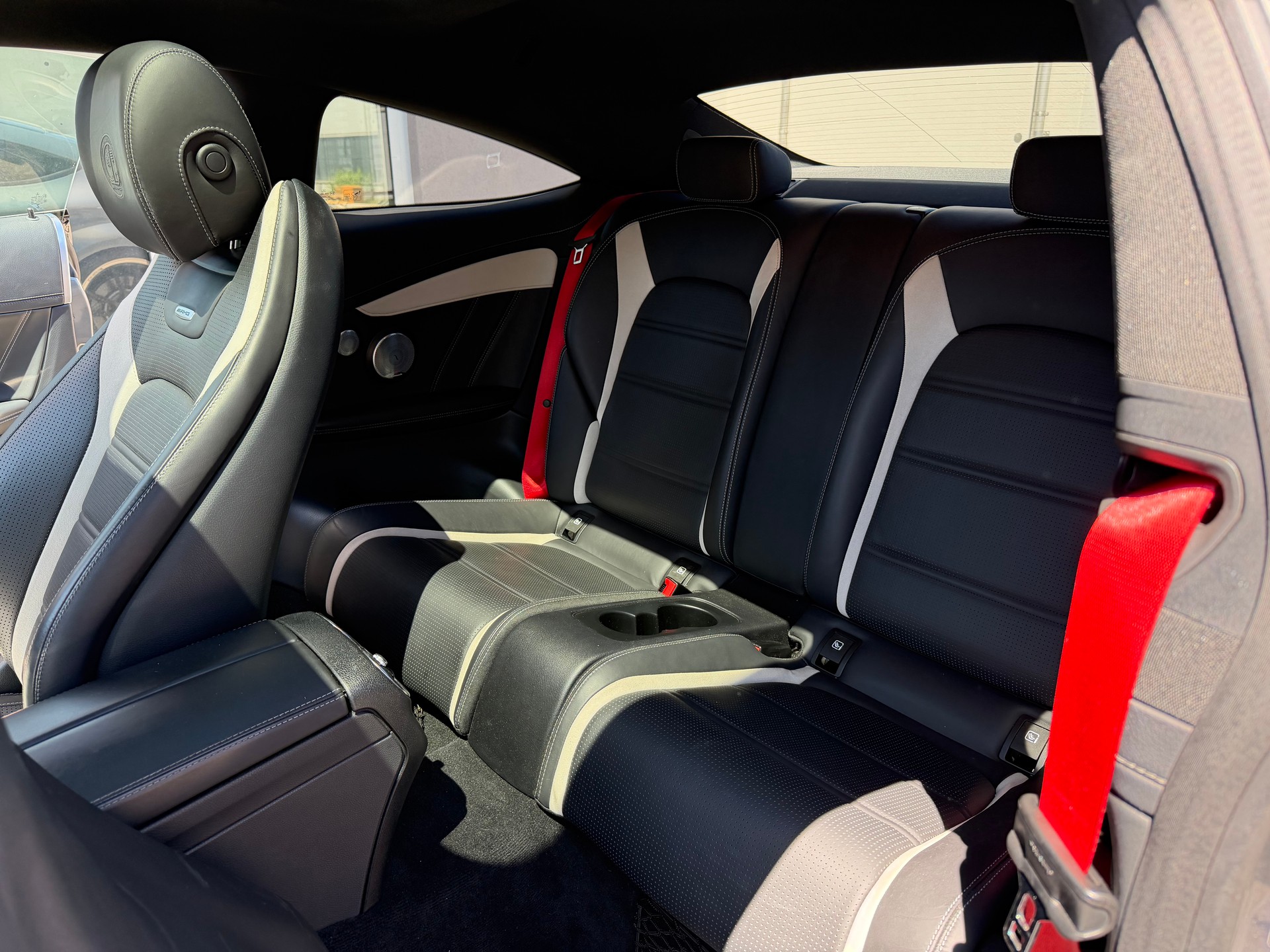 MERCEDES-BENZ C 63 S AMG 9G-tronic-image-14