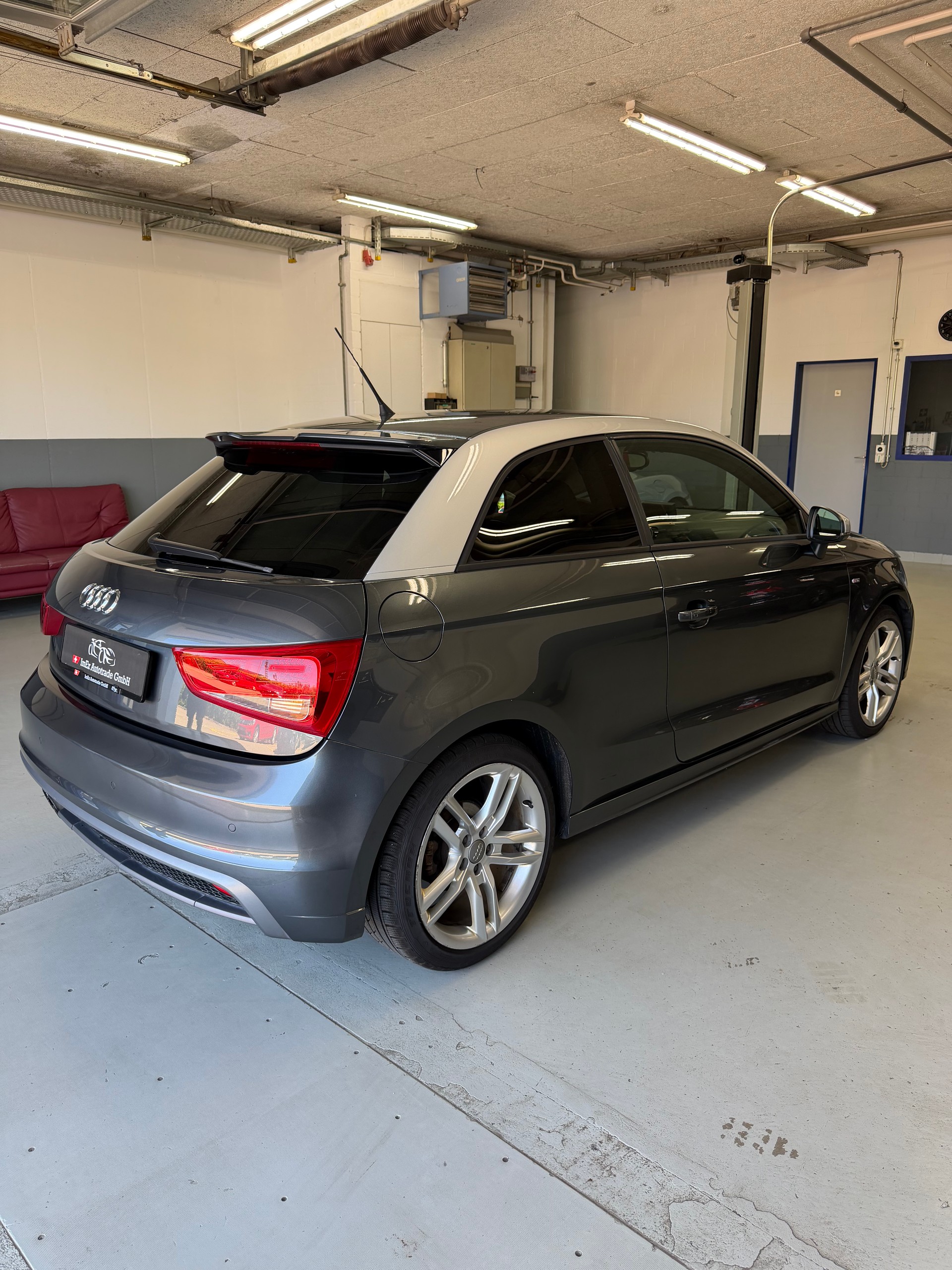 AUDI A1 1.4 TFSI S-Line-image-6