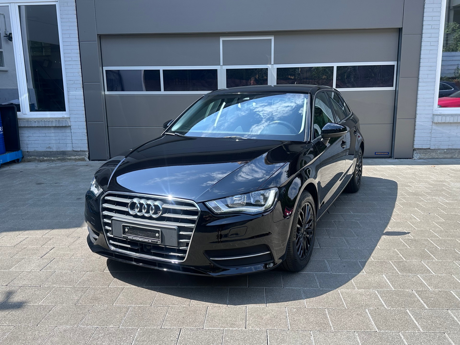 AUDI 1.4 T FSI ultra Ambiente S-Tr-image-0