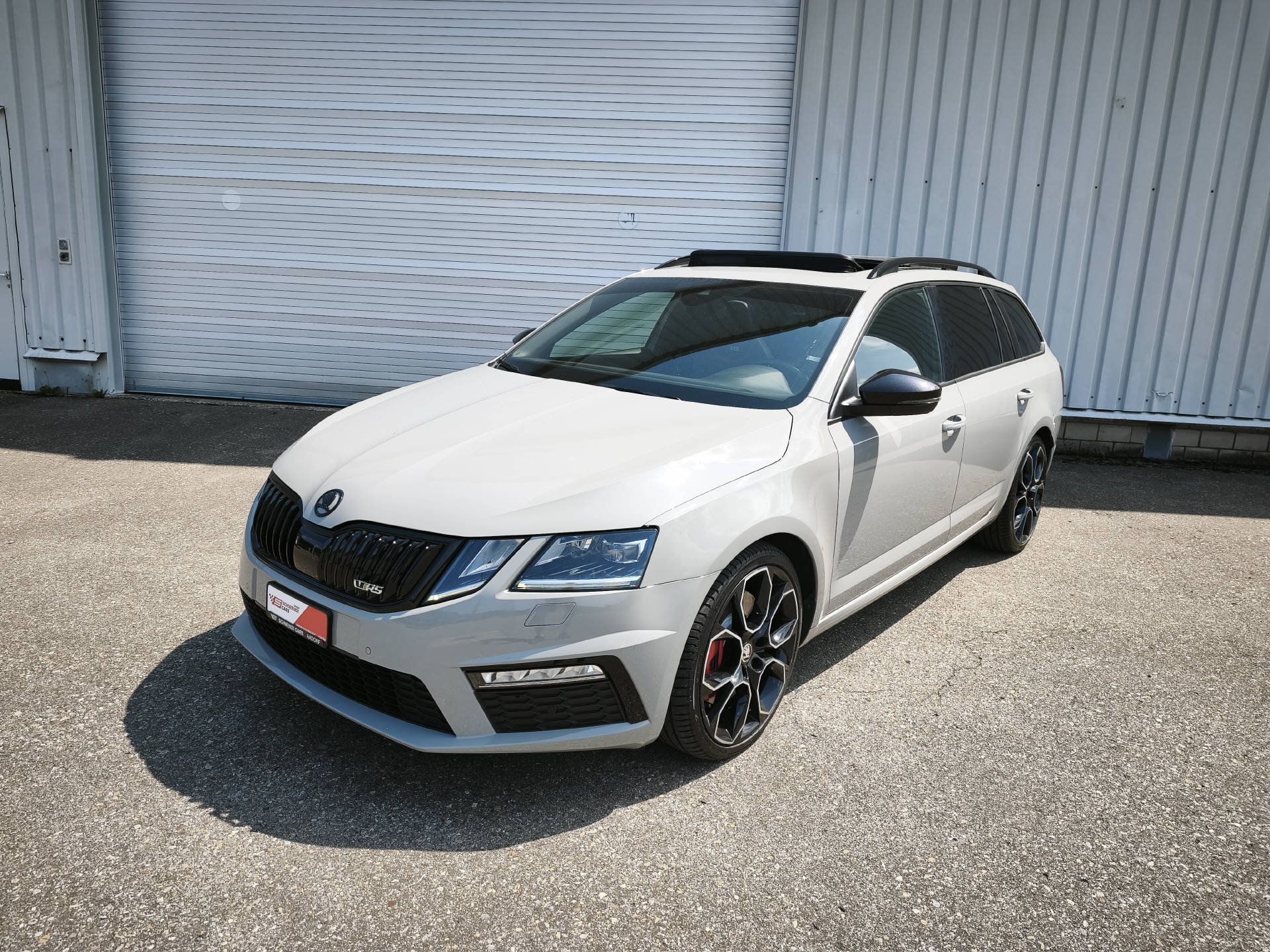 SKODA Octavia Combi 2.0 TSI 245 RS DSG-image-6