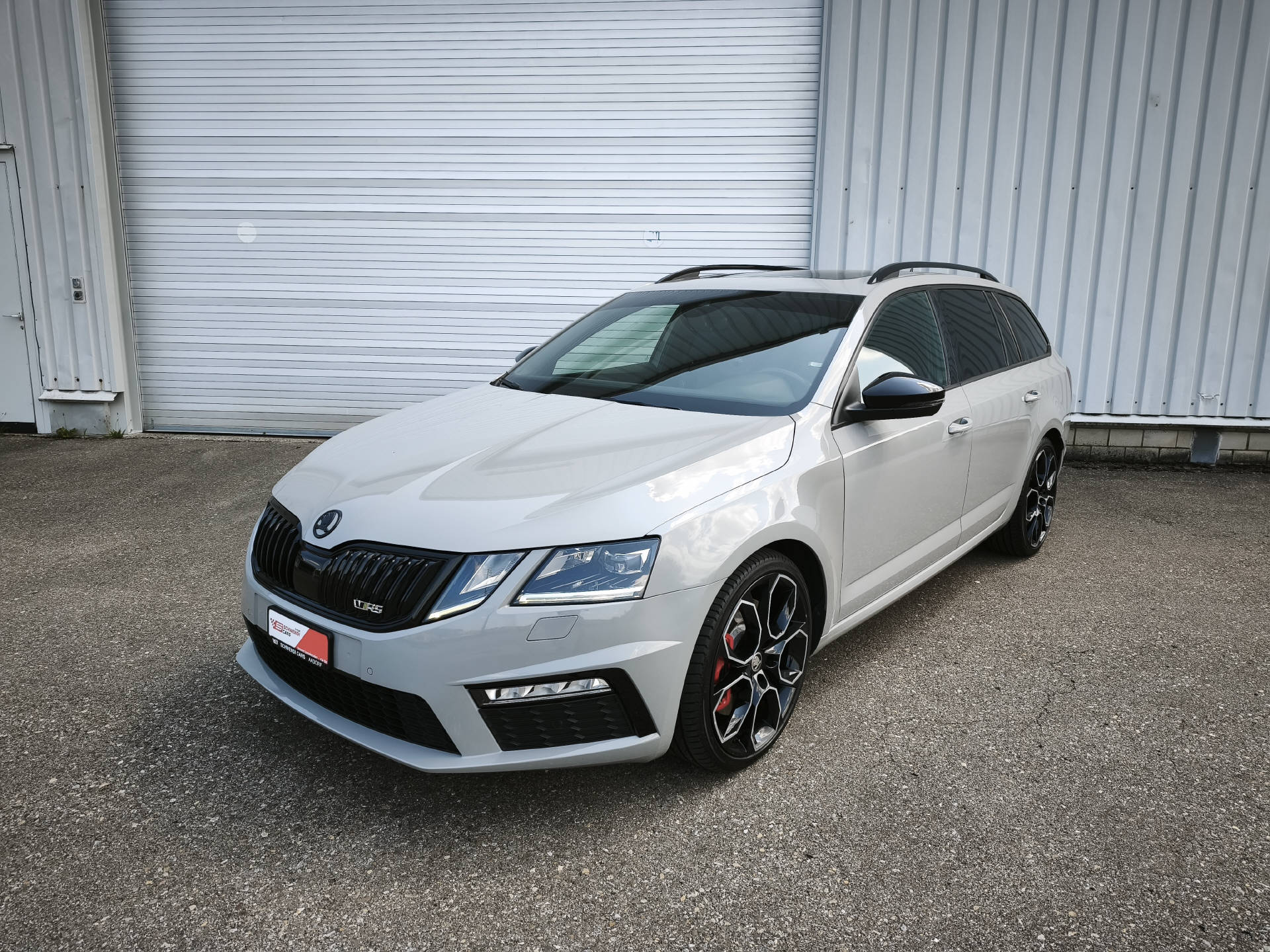 SKODA Octavia Combi 2.0 TSI 245 RS DSG-image-4