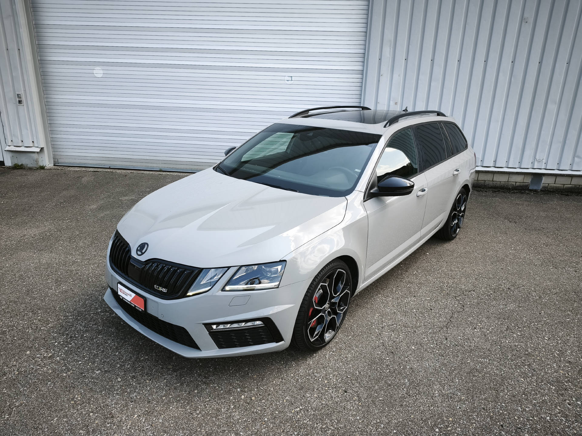 SKODA Octavia Combi 2.0 TSI 245 RS DSG-image-3