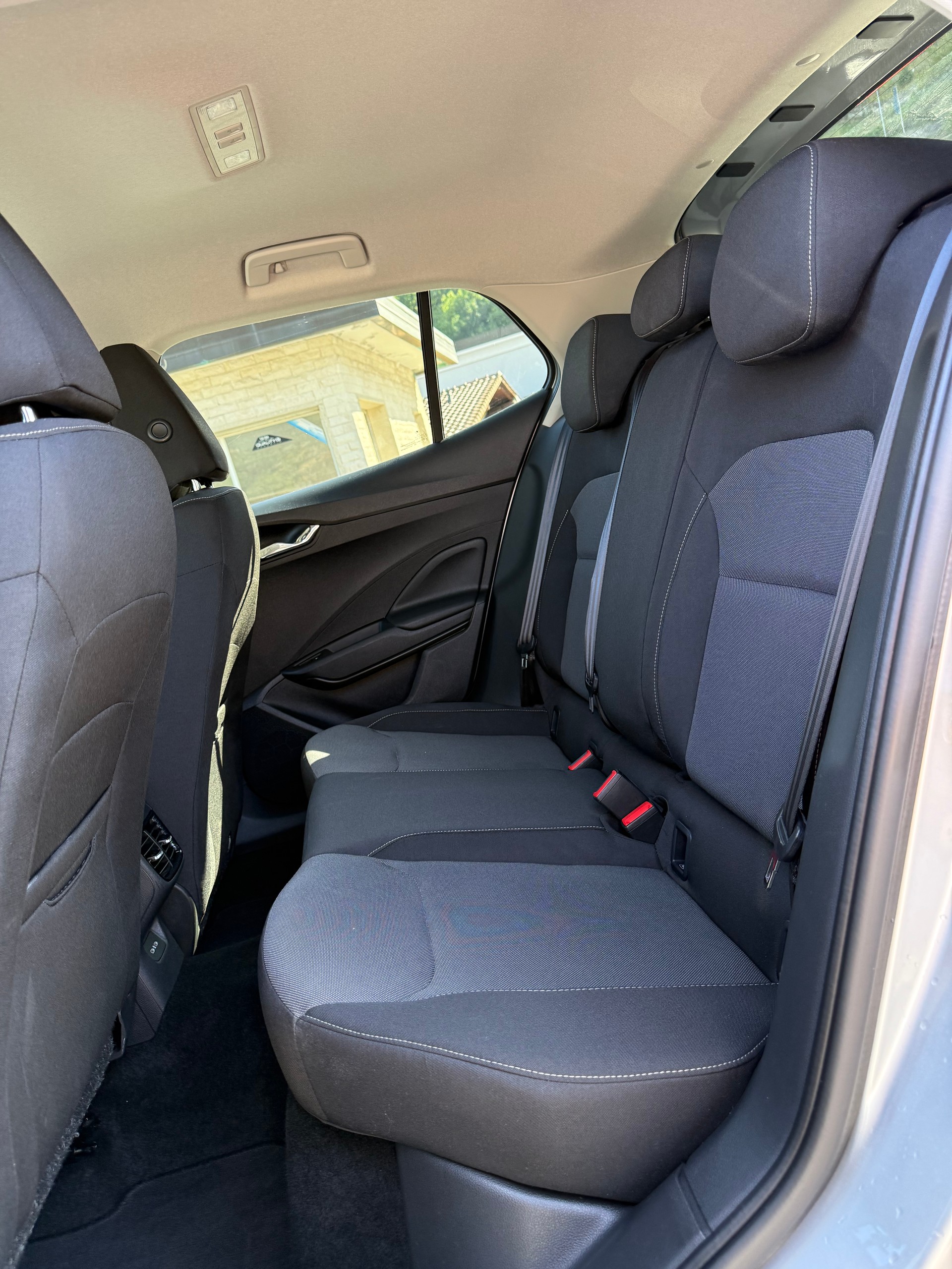SKODA Fabia 1.0 TSI Ambition-image-13