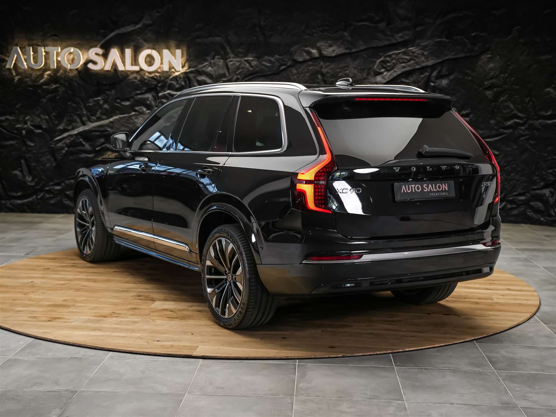 VOLVO XC90 B5 AWD Plus Bright Geartronic *Facelift*7 Sitze*Panorama*-image-2