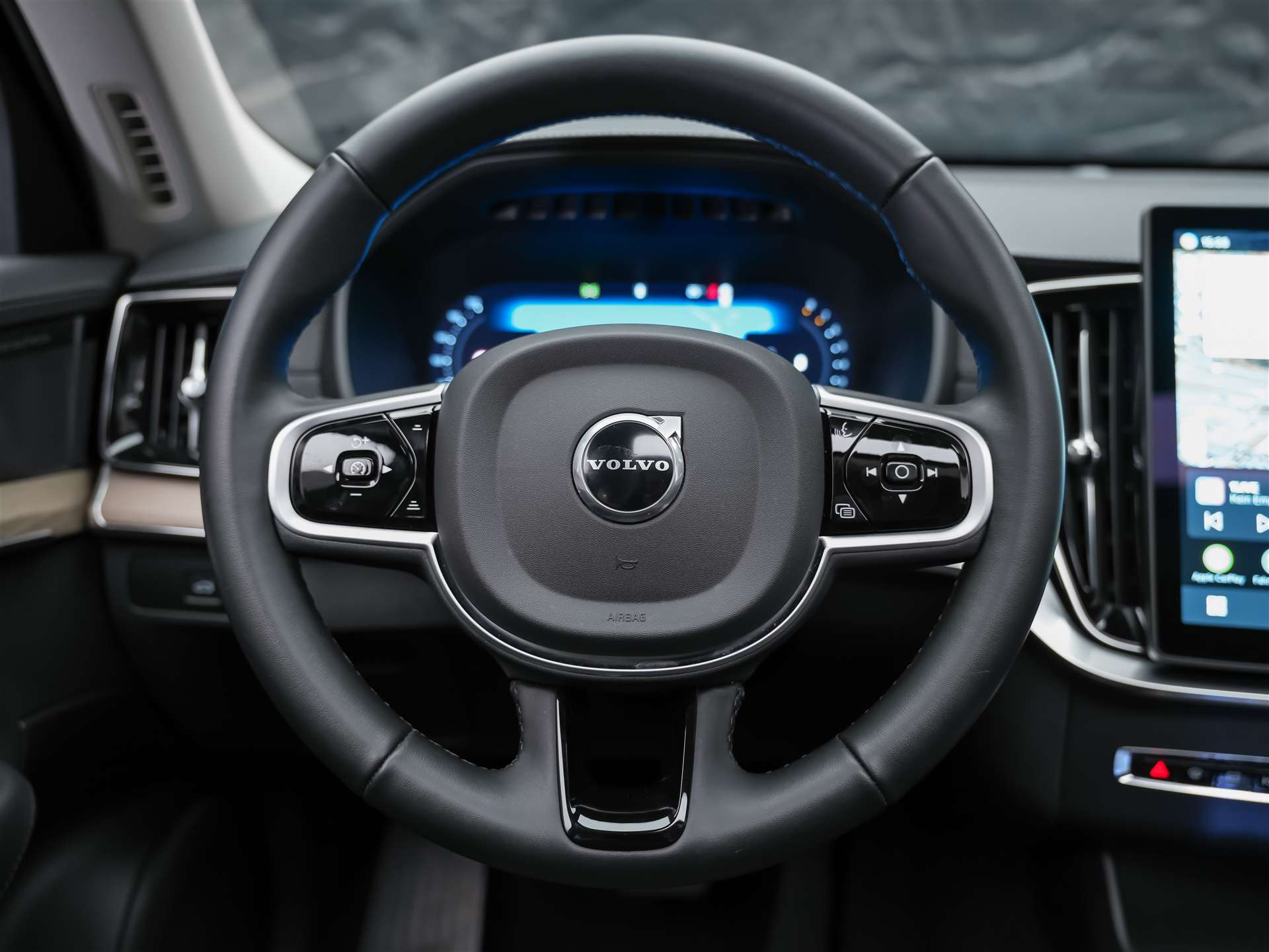 VOLVO XC90 B5 AWD Plus Bright Geartronic *Facelift*7 Sitze*Panorama*-image-21