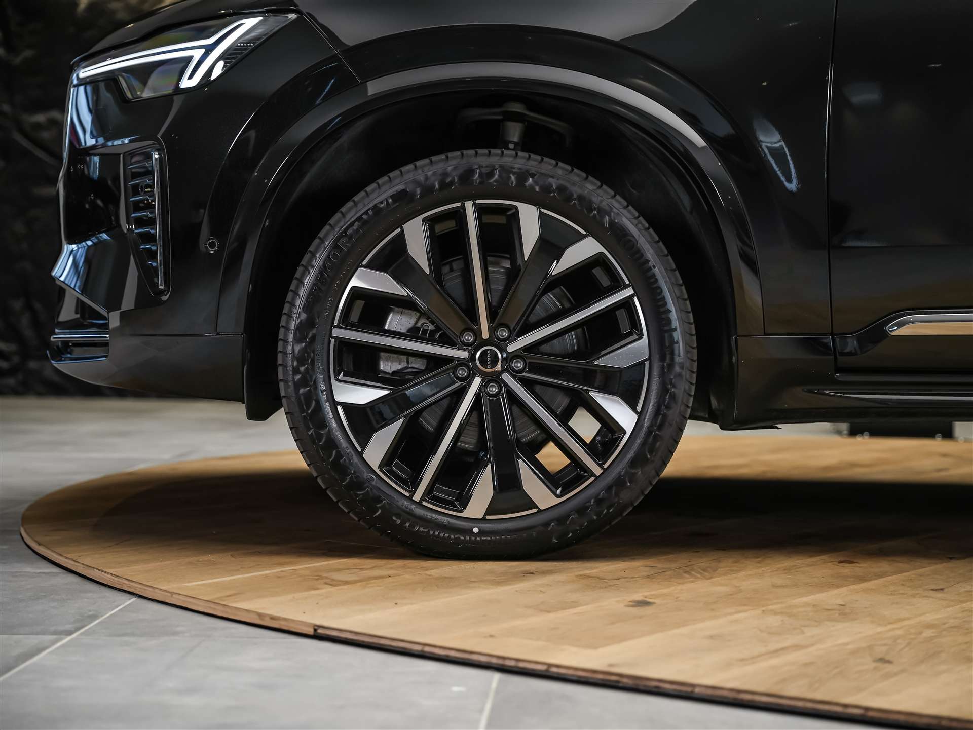 VOLVO XC90 B5 AWD Plus Bright Geartronic *Facelift*7 Sitze*Panorama*-image-19