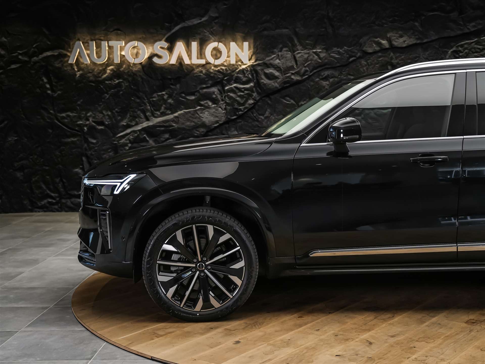 VOLVO XC90 B5 AWD Plus Bright Geartronic *Facelift*7 Sitze*Panorama*-image-18