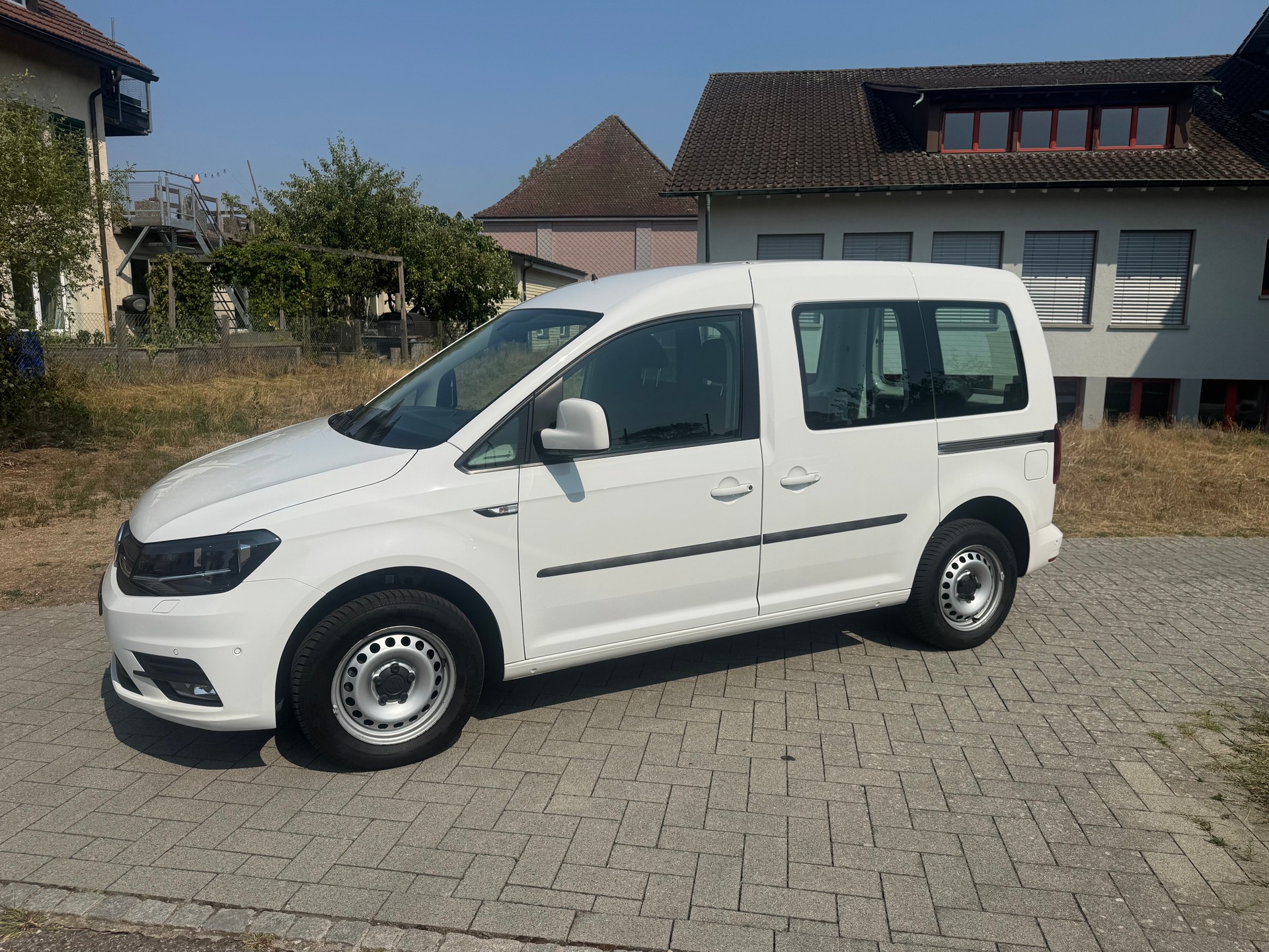 VW Caddy 1.4TGI BlueMotion Technology DSG-image-3