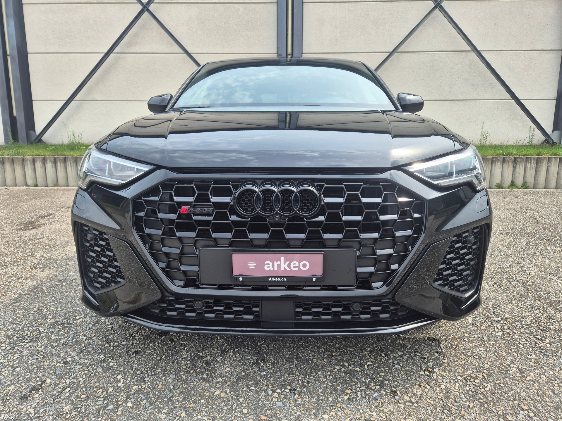 AUDI RS Q3 Sportback quattro S tronic-image-1