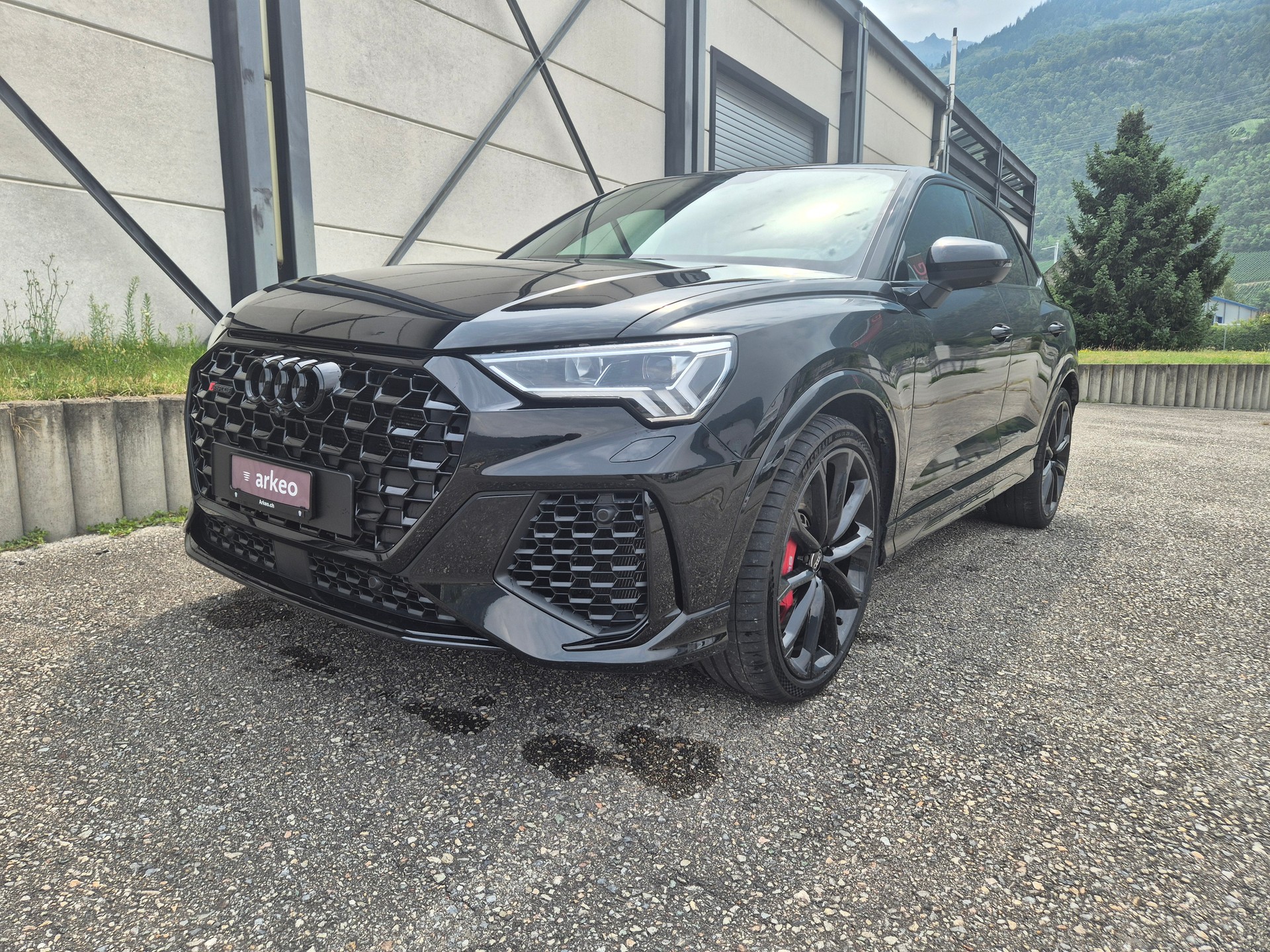 AUDI RS Q3 Sportback quattro S tronic-image-0