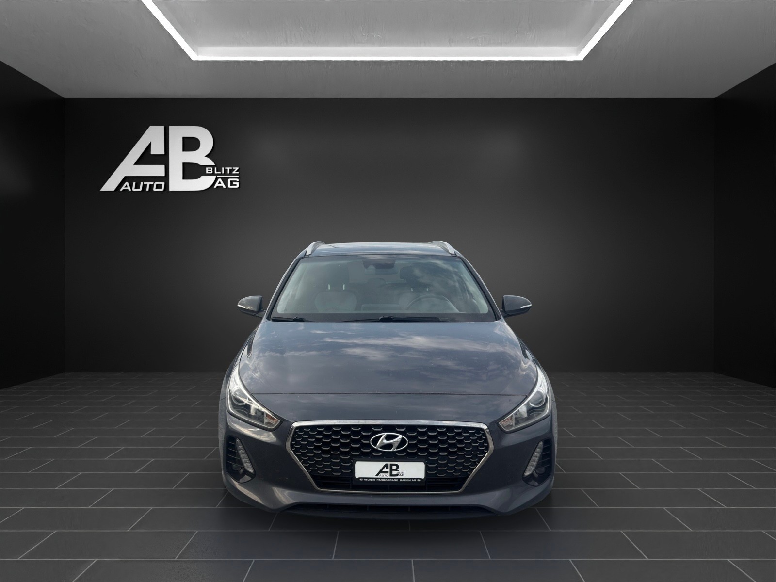 HYUNDAI i30 Wagon 1.6 CRDi Vertex-image-0