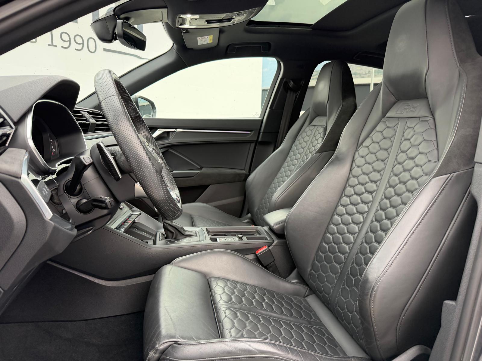 AUDI RS Q3 Sportback quattro S tronic-image-7