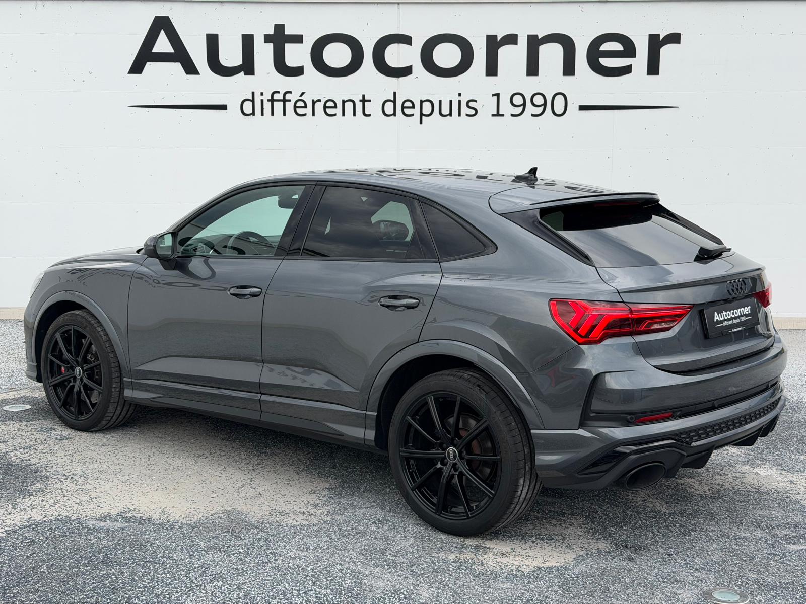 AUDI RS Q3 Sportback quattro S tronic-image-4