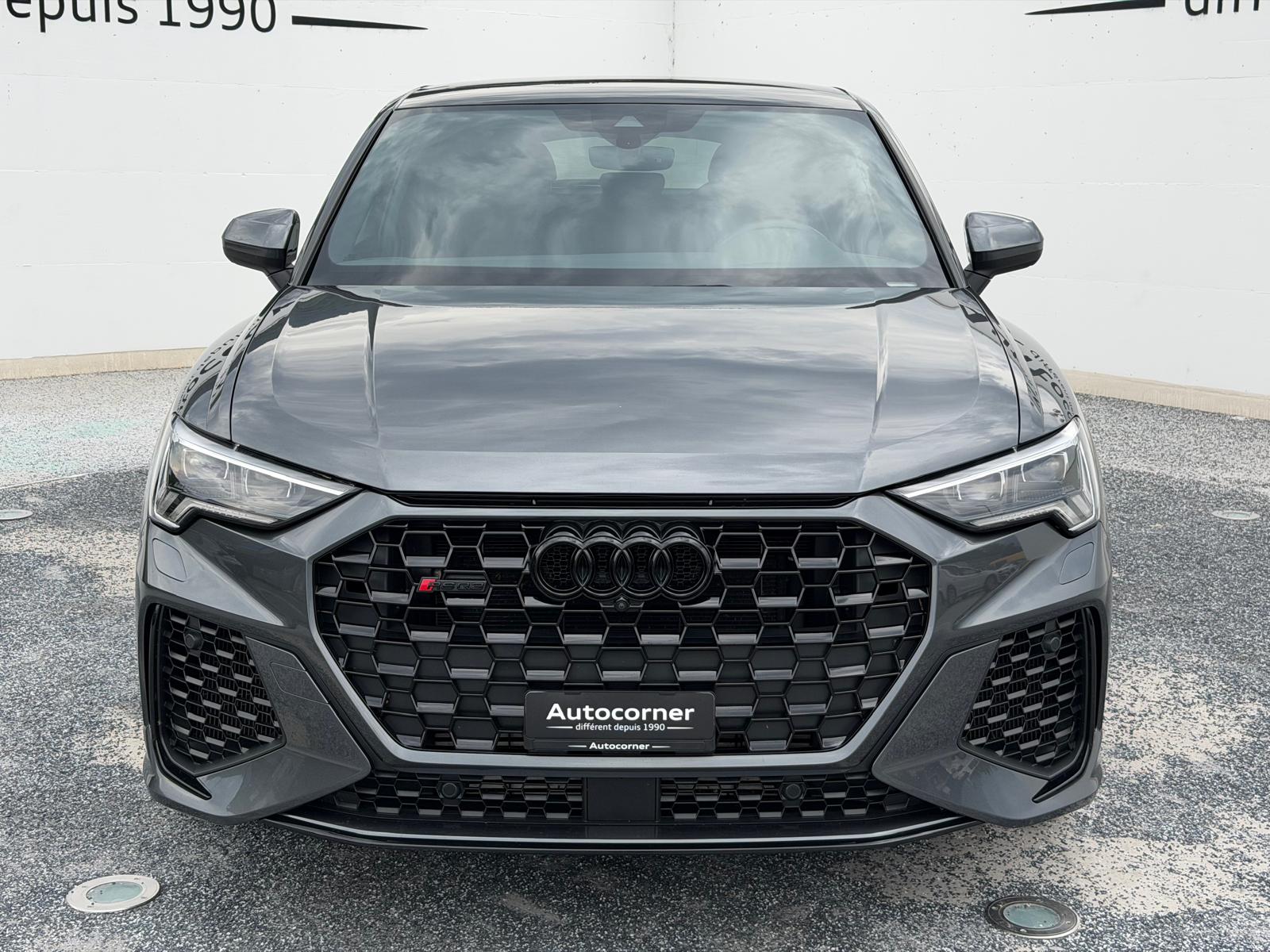 AUDI RS Q3 Sportback quattro S tronic-image-2