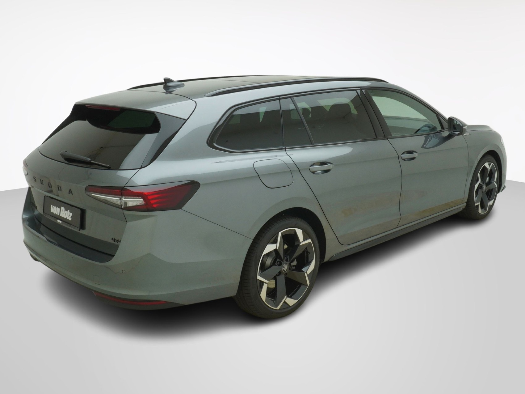 SKODA Superb 2.0 TDI Sportline 4x4 DSG-image-5