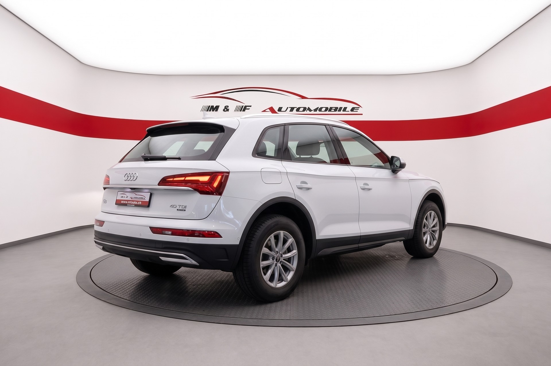 AUDI Q5 2.0 40 TDI quattro S-Tronic-image-5