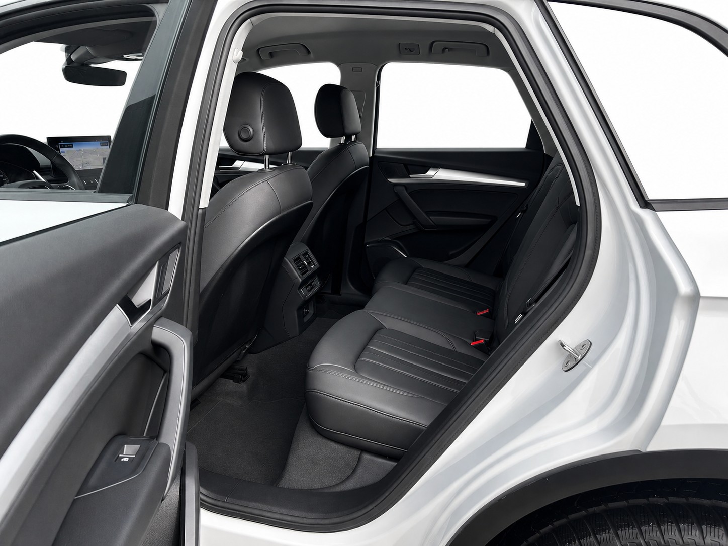AUDI Q5 2.0 40 TDI quattro S-Tronic * CH FAHRZEUG * LEDER * AUKTION BIS 31.08.2026-image-13