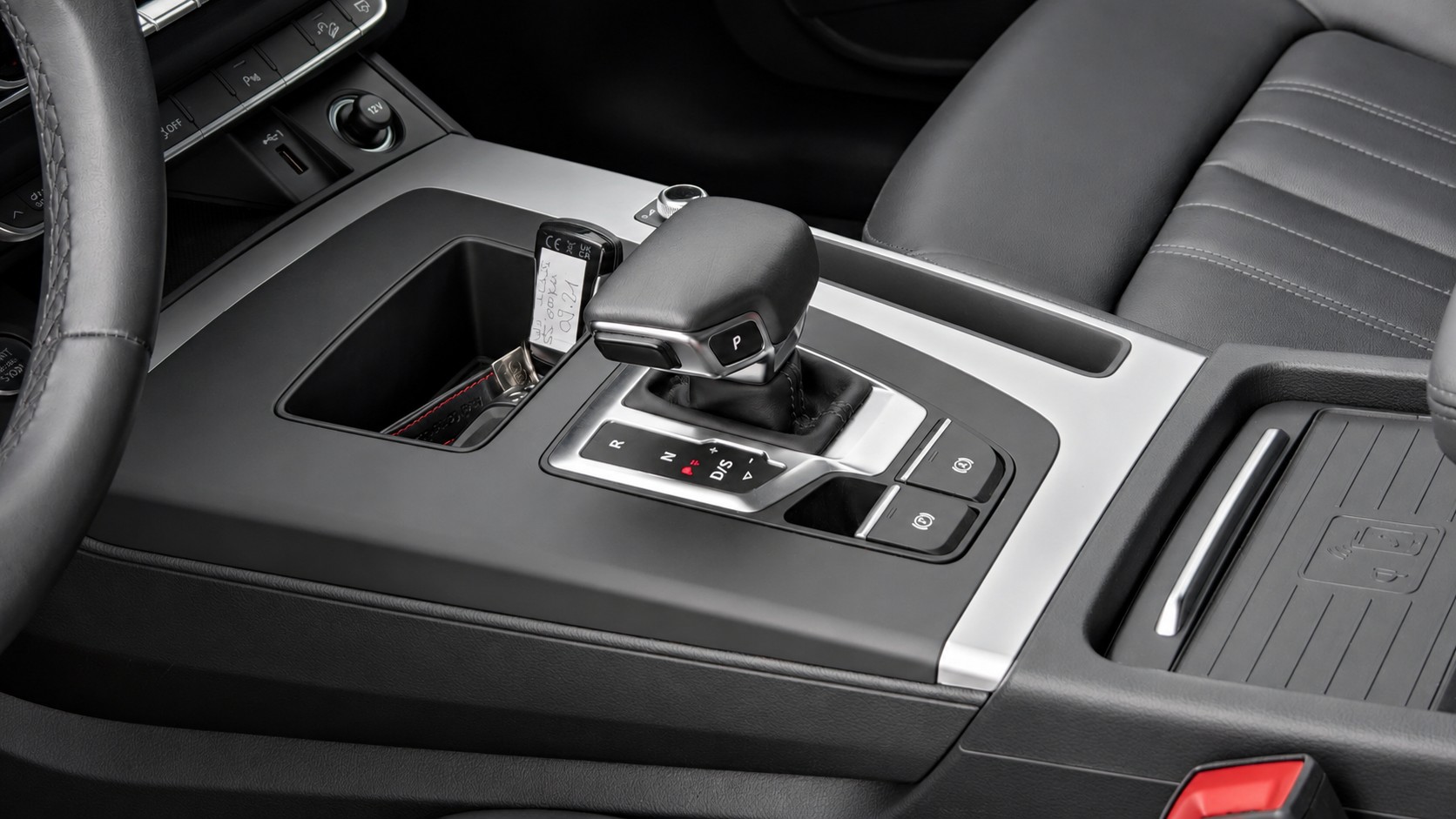 AUDI Q5 2.0 40 TDI quattro S-Tronic * CH FAHRZEUG * LEDER * AUKTION BIS 31.08.2026-image-29