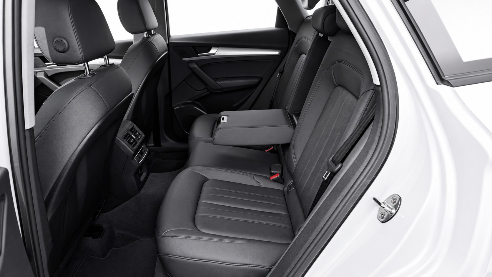AUDI Q5 2.0 40 TDI quattro S-Tronic * CH FAHRZEUG * LEDER * AUKTION BIS 31.08.2026-image-15