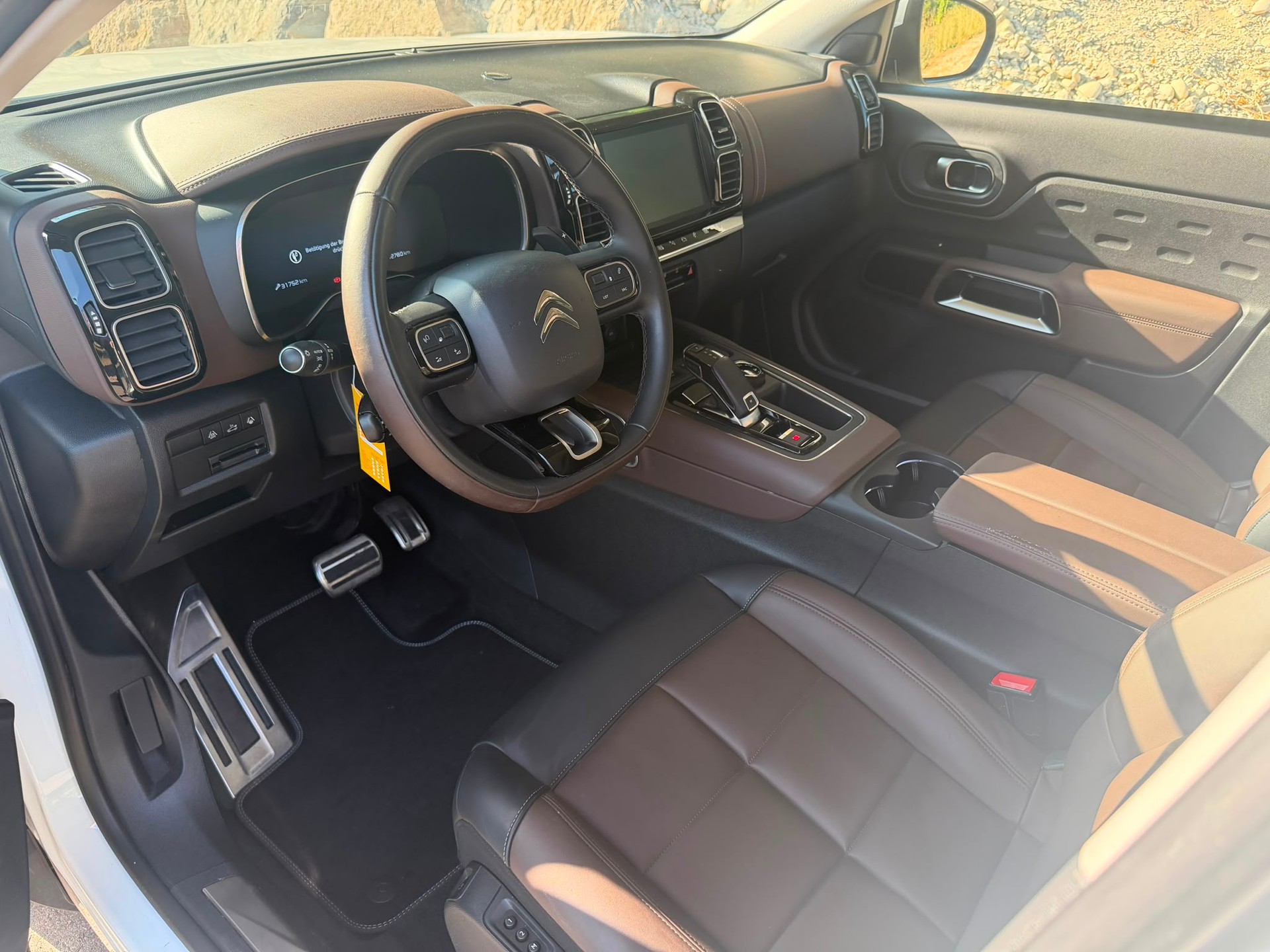 CITROEN C5 Aircross 1.6i PureTech Shine EAT8-image-6