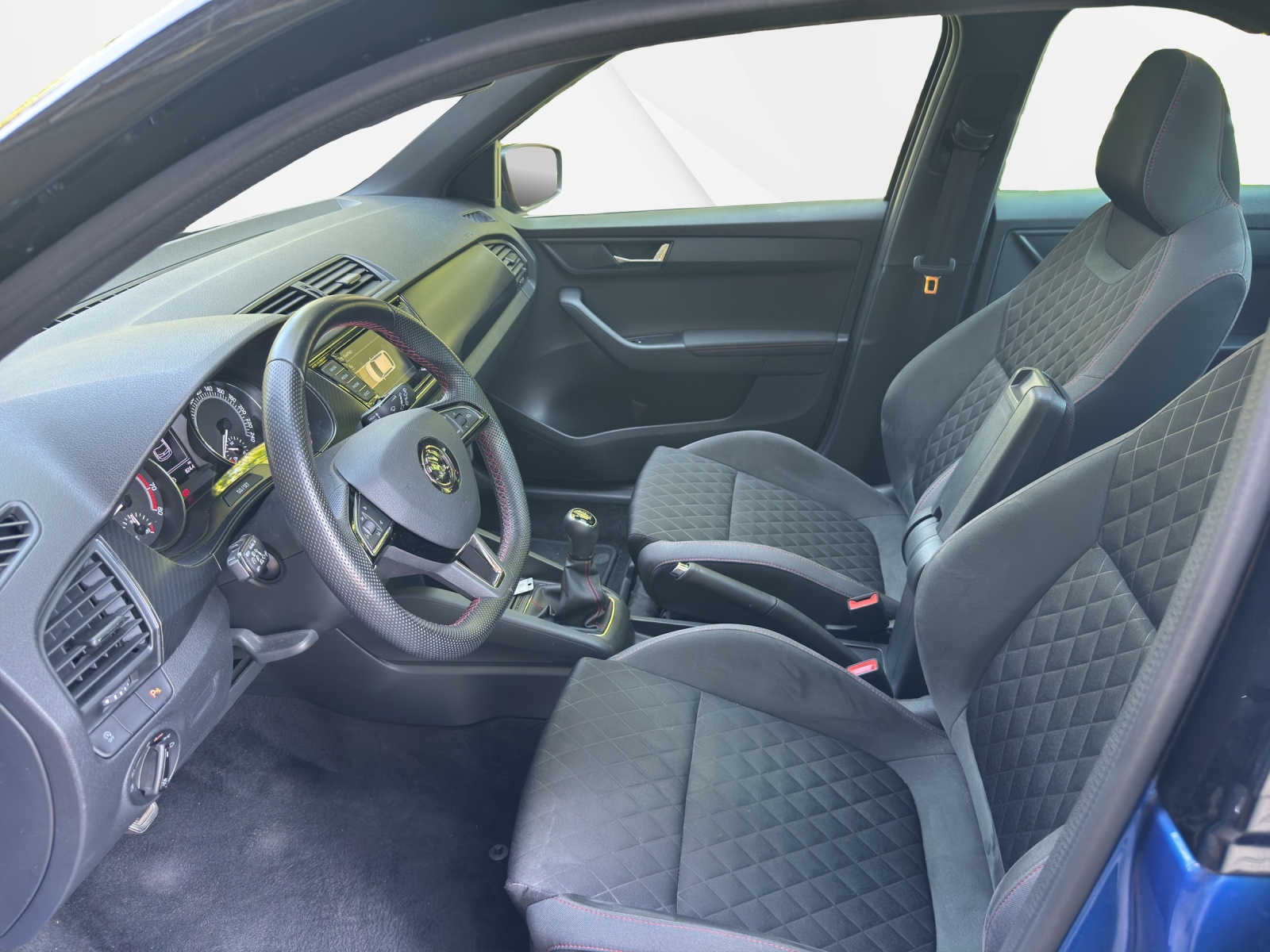 SKODA Fabia 1.0 TSI Monte Carlo-image-8