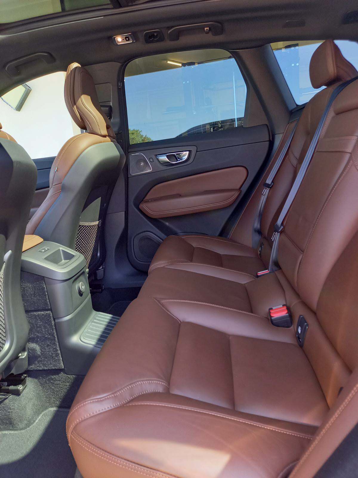 VOLVO XC60 T8 eAWD Inscription Geartronic-image-13