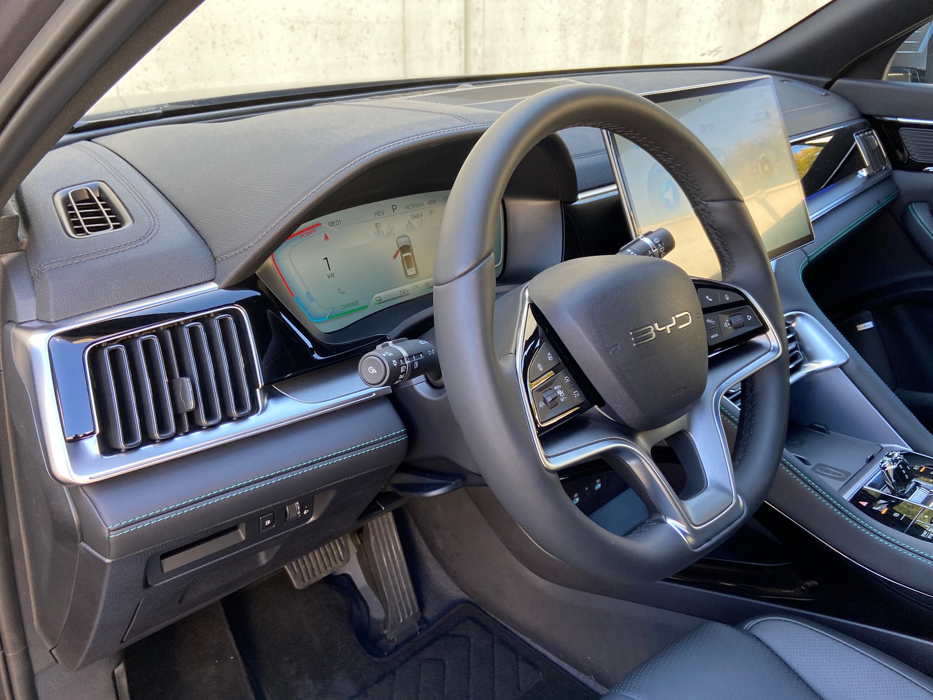 BYD Seal U DM-i Design AWD-image-6