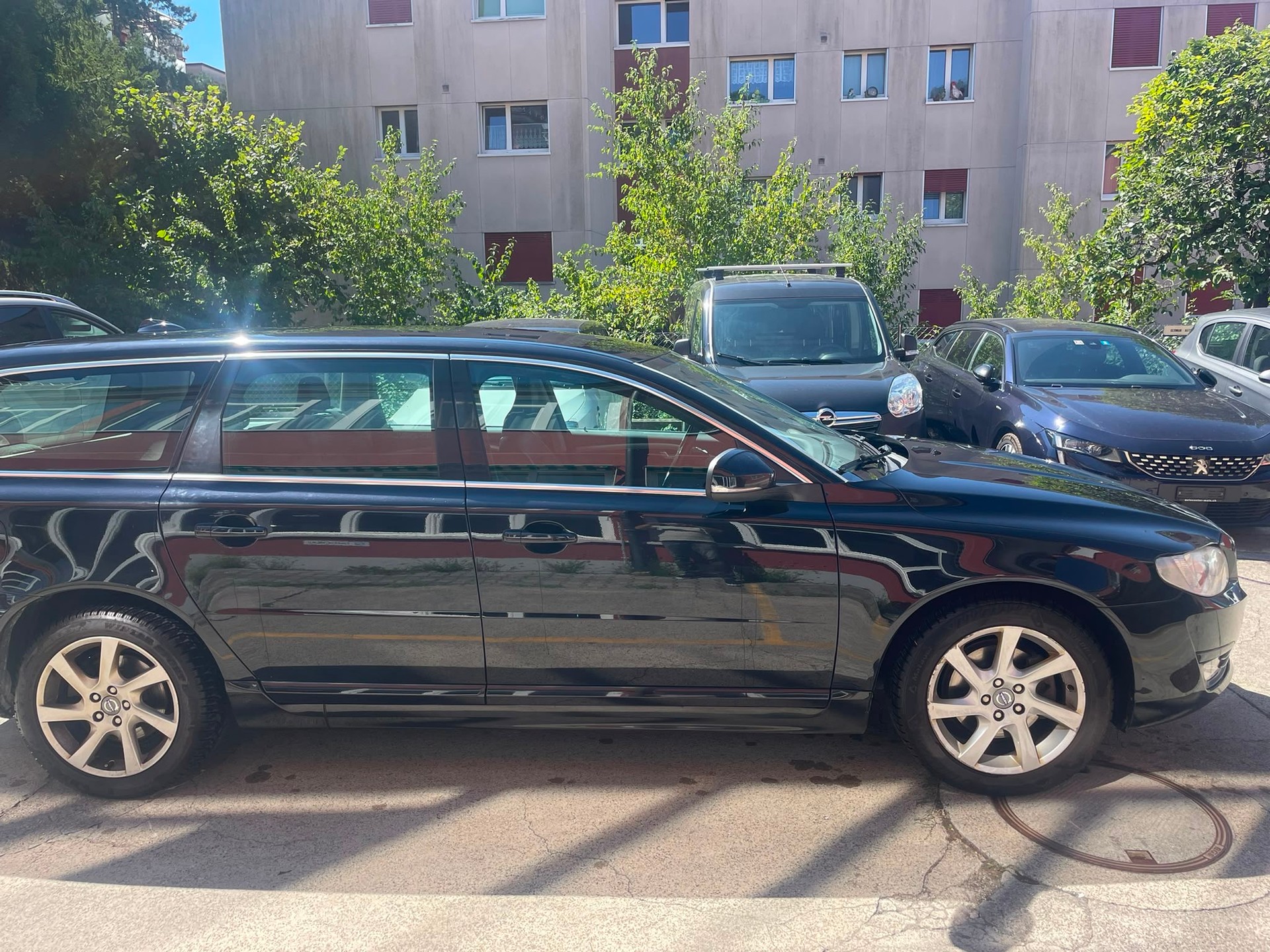 VOLVO V70-image-5