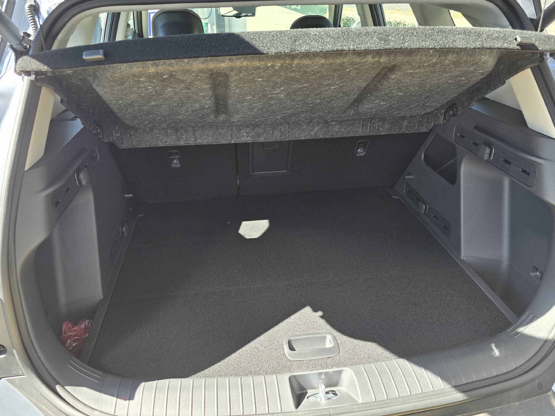 KIA Seltos 1.6 T-GDi Style-image-4