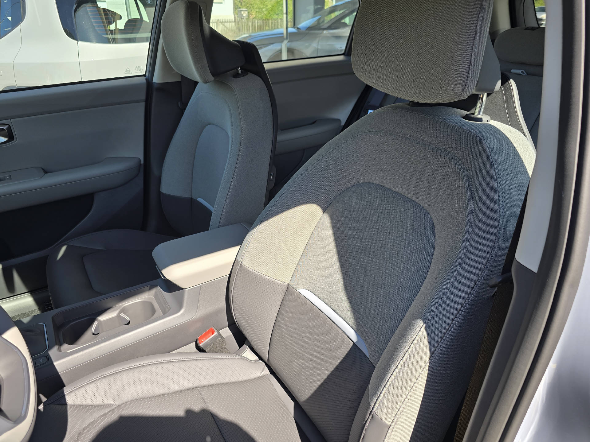 KIA Seltos 1.6 T-GDi Style-image-8