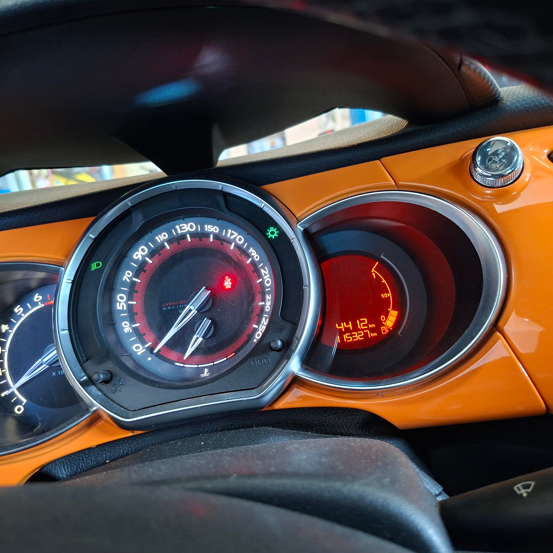 DS AUTOMOBILES DS3 1.6 THP Racing-image-8