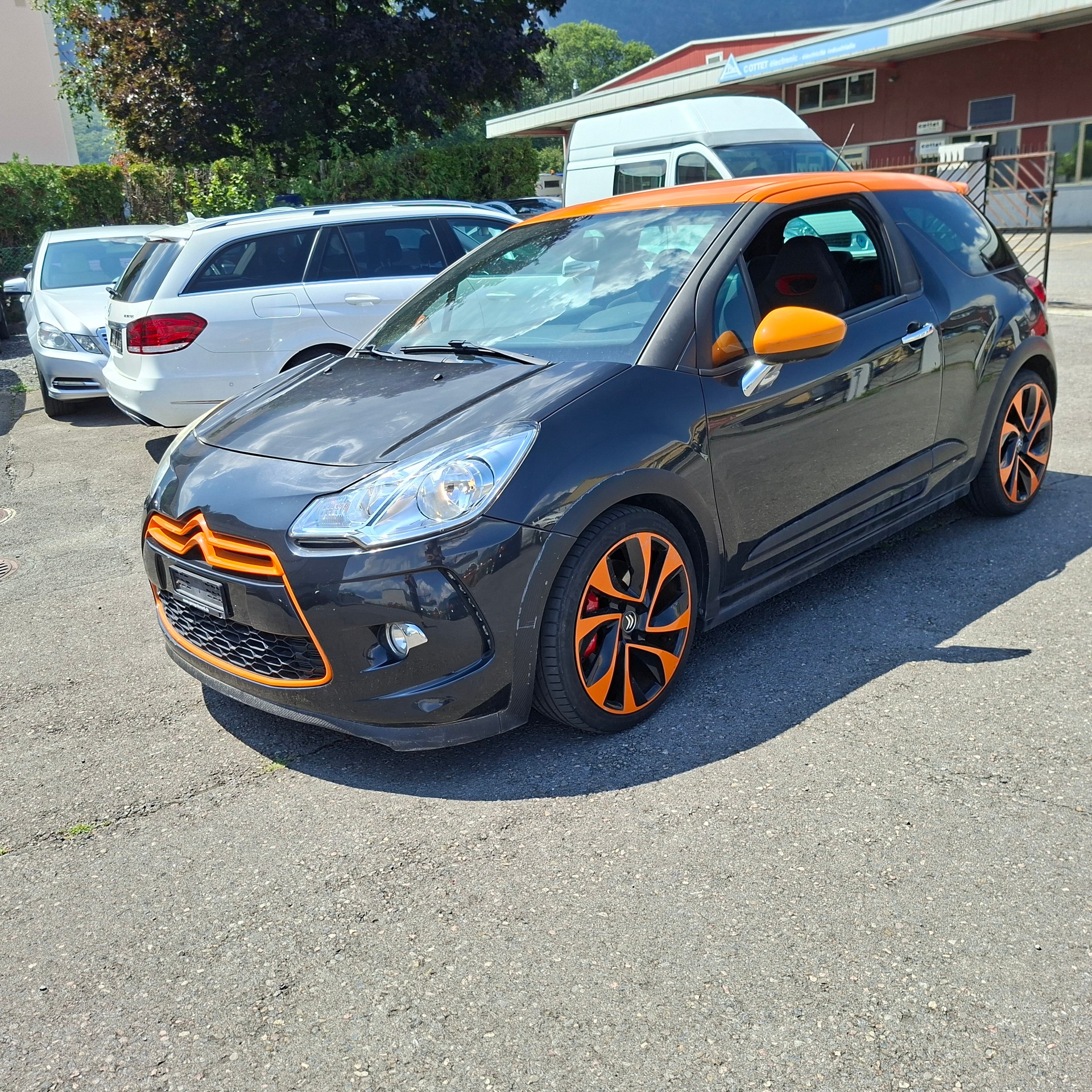 DS AUTOMOBILES DS3 1.6 THP Racing-image-1