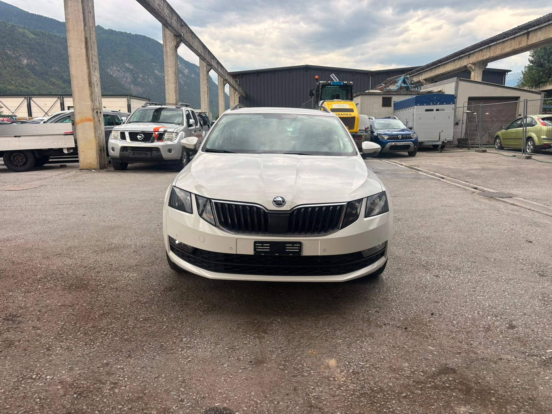 SKODA Octavia Combi 2.0 TDI Clever 4x4-image-0