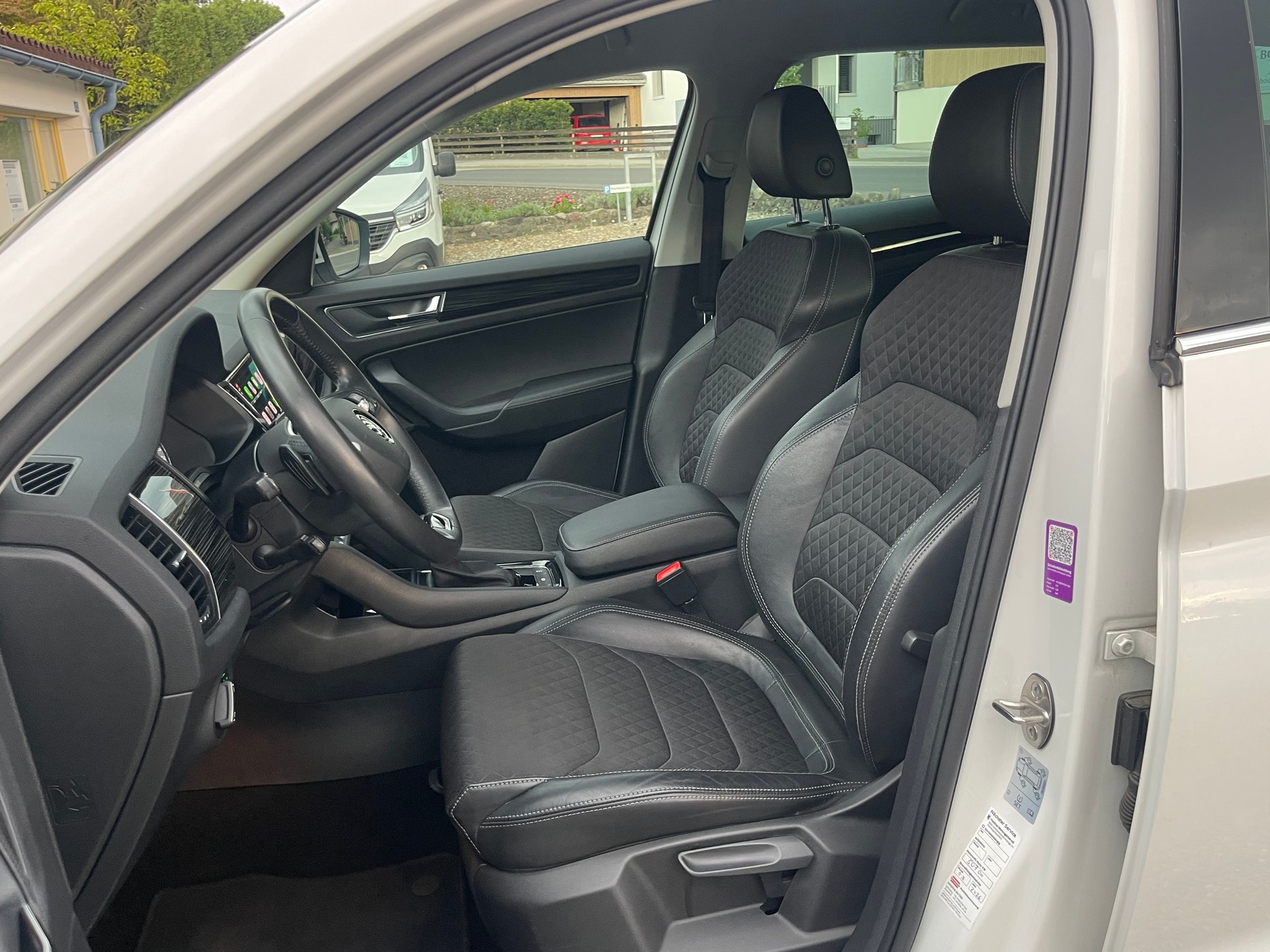 SKODA Kodiaq 2.0 TDI SCR Style 4x4 DSG-image-9