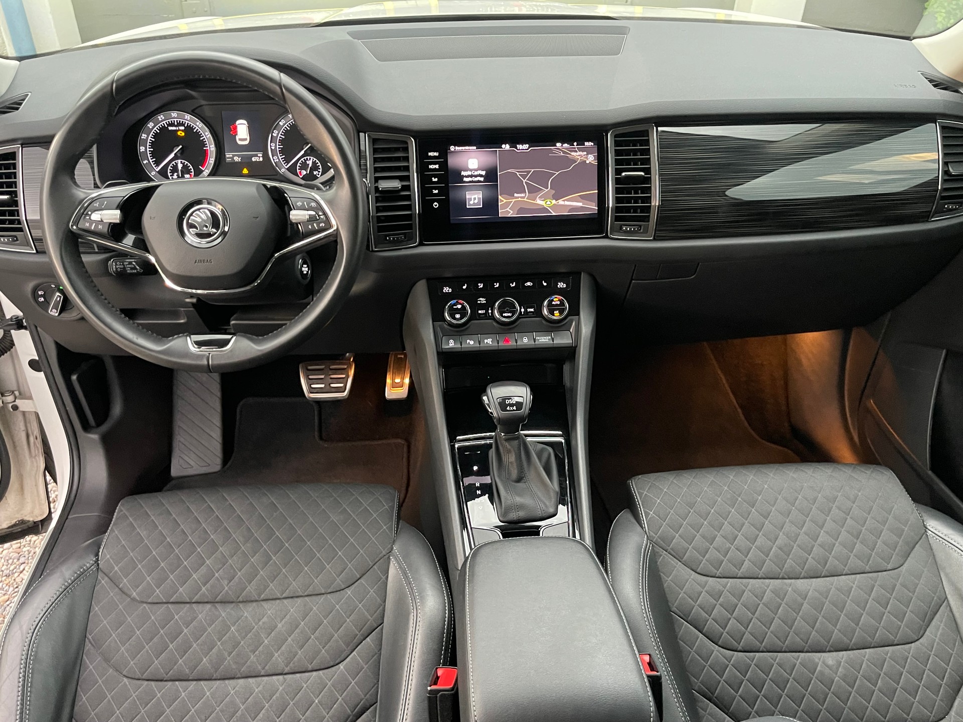 SKODA Kodiaq 2.0 TDI SCR Style 4x4 DSG-image-11