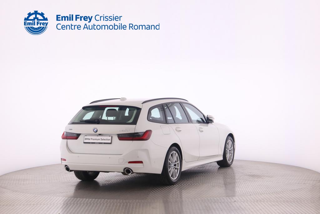 BMW 320d xDrive Touring-image-1
