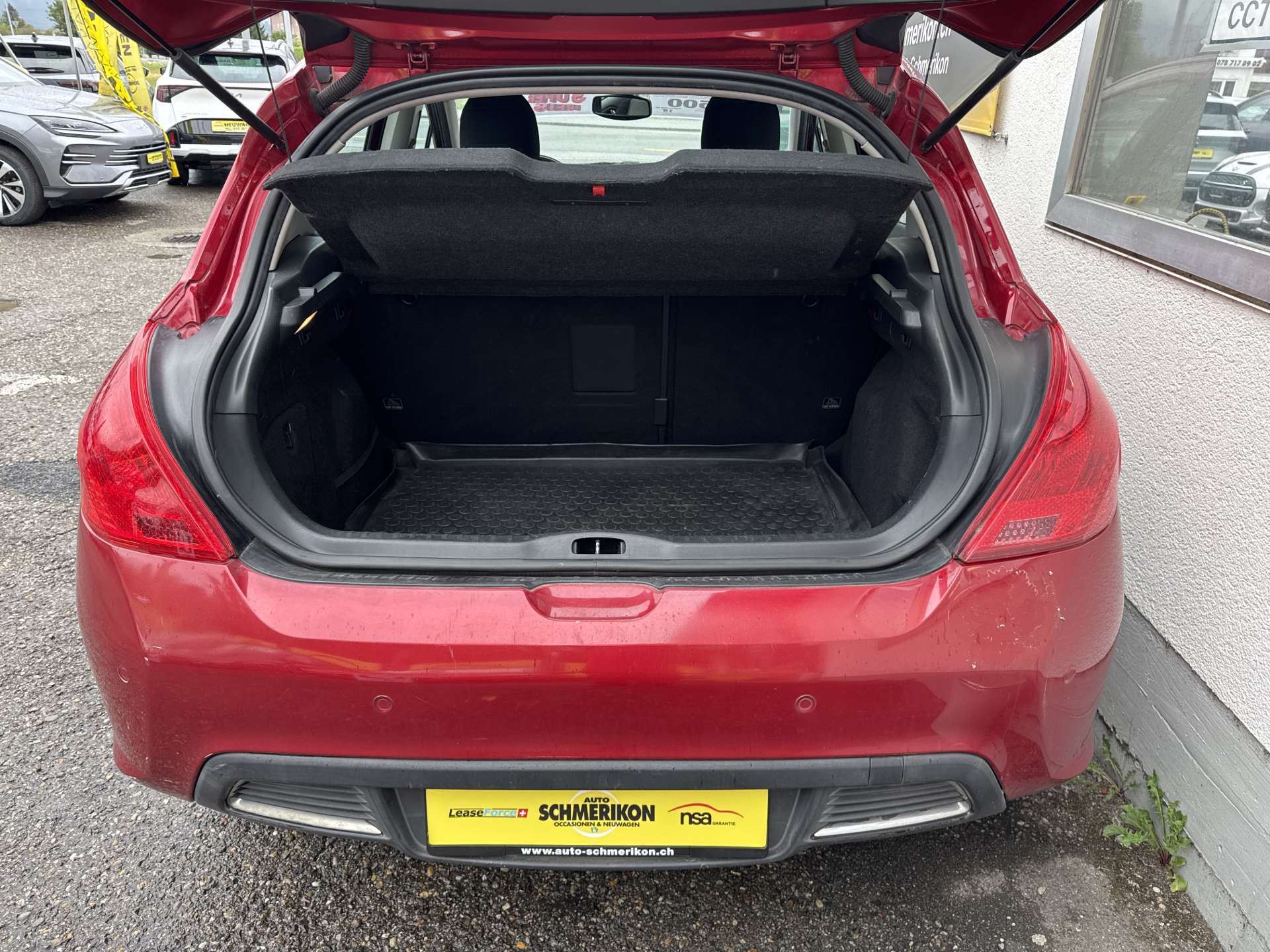 PEUGEOT 308 1.6 16V T Sport Pack-image-8