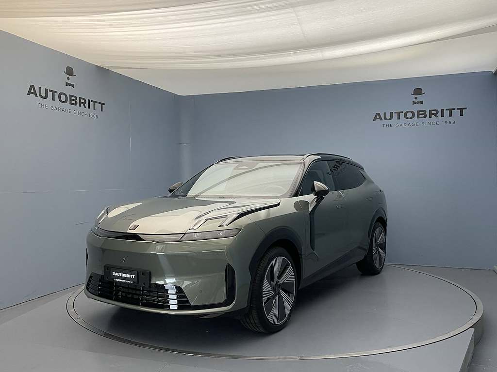 LYNK & CO 08 1.5 PHEV More