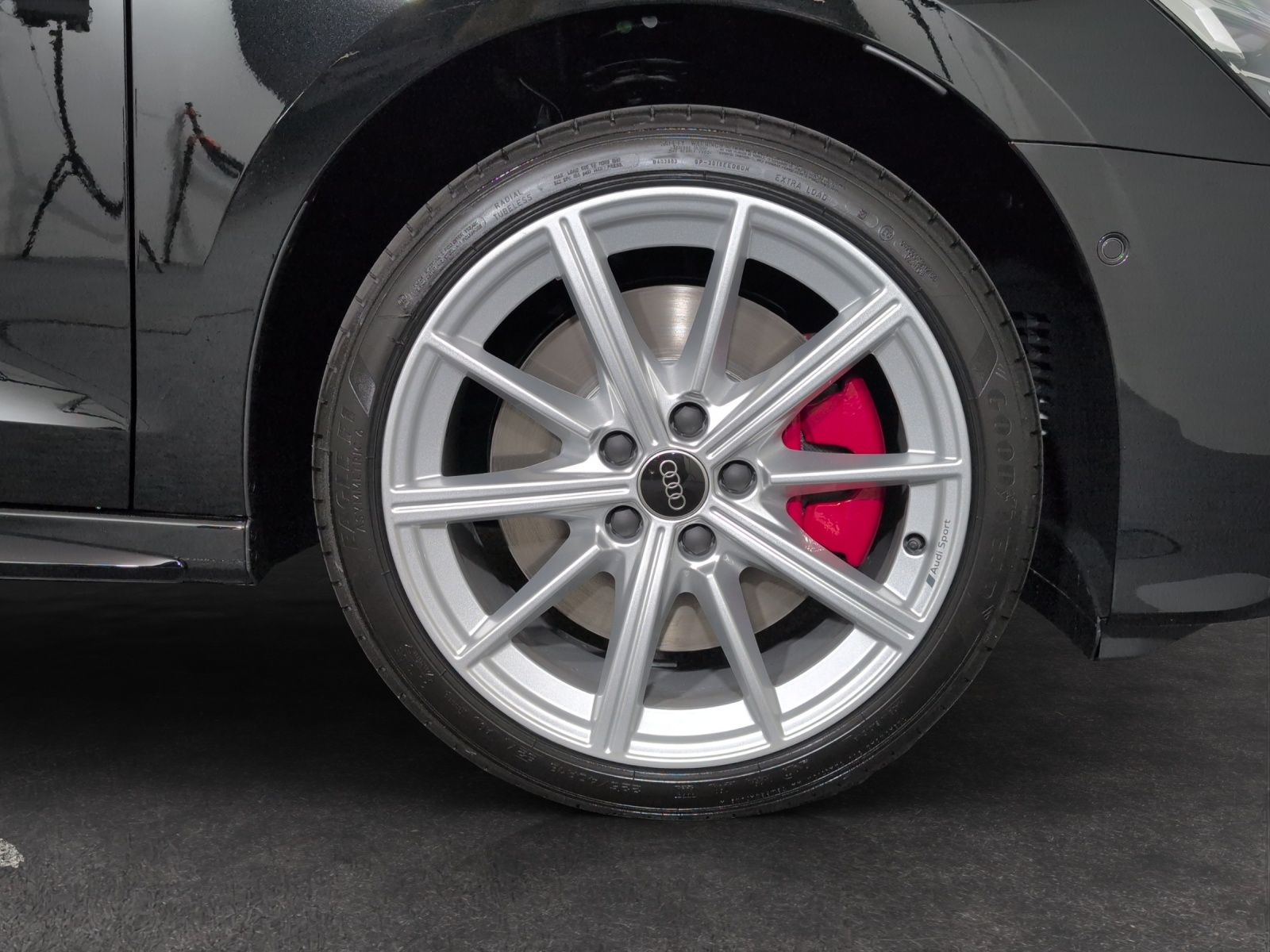 AUDI A3 Sportback TFSI e 200 kW S line Attraction S tronic-image-4