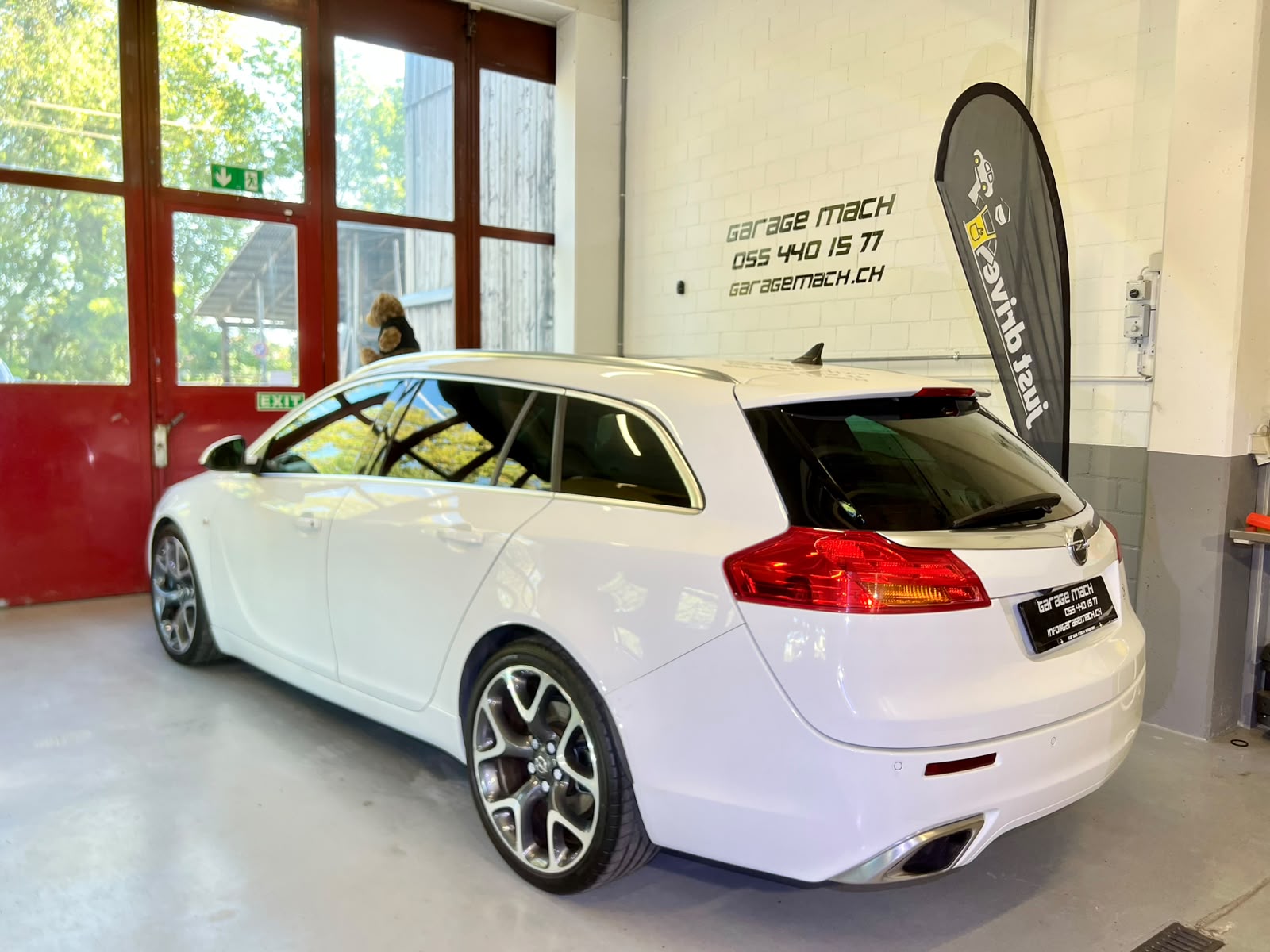 OPEL Insignia Sports Tourer 2.8 Turbo OPC 4WD ✅Automatic-image-4