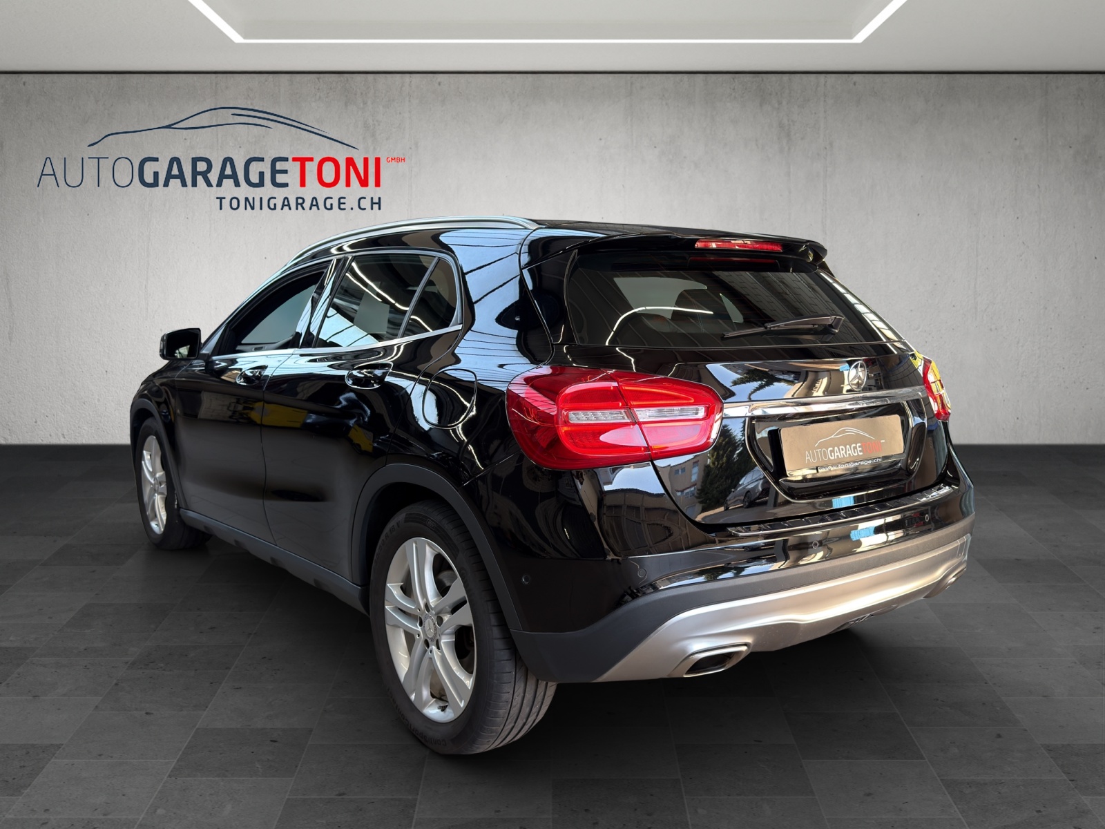 MERCEDES-BENZ GLA 200 CDI Swiss Star Edition Urban 4Matic 7G-DCT-image-6